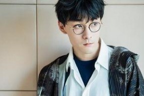 娱乐圈帅哥吃瓜图片高清